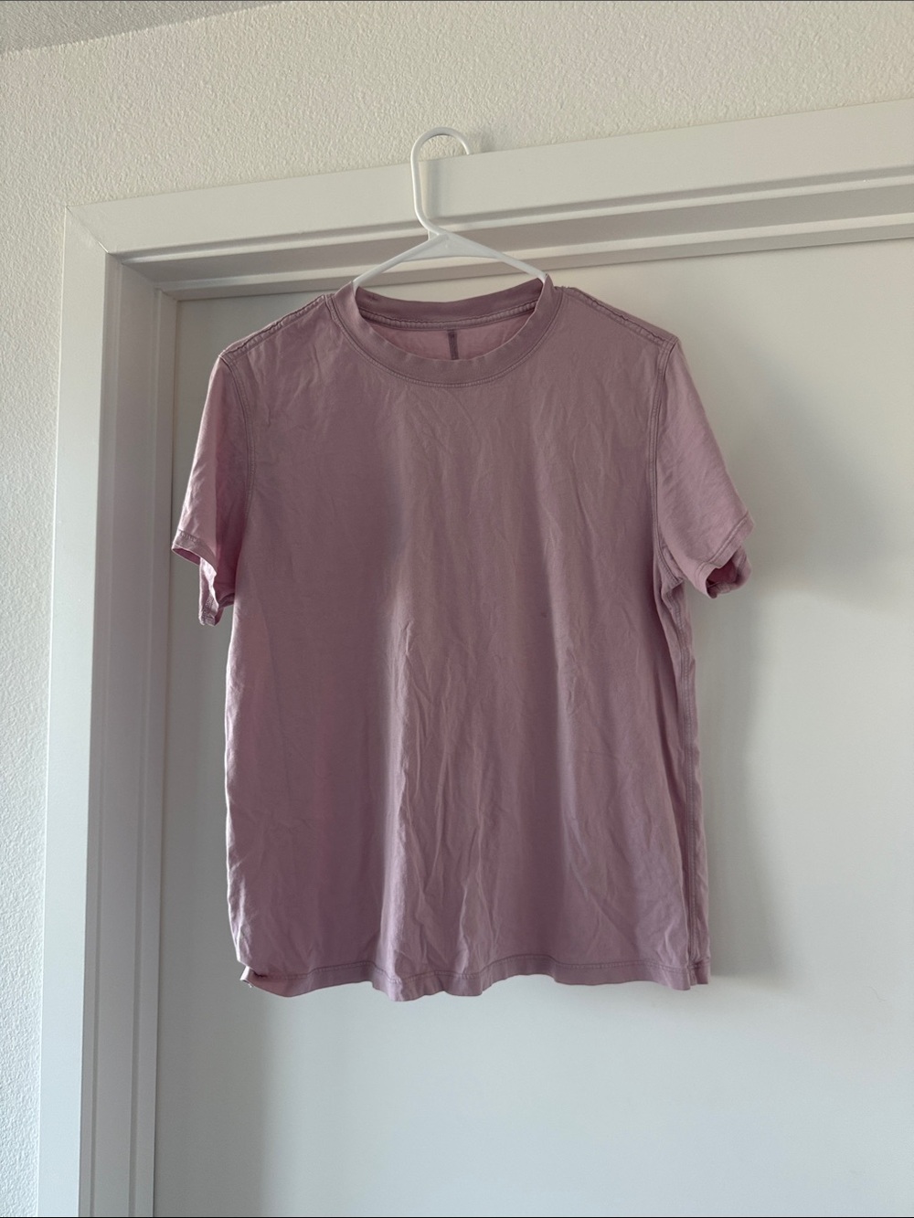lululemon athletica Short Sleeve Tee - Dusty Mauve